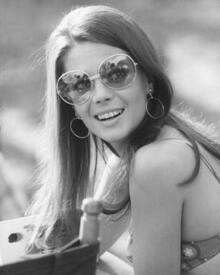 natalie_wood_hippy_glasses.jpg