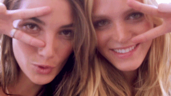 tumblr_lmbs48OYF21qkm09zo1_400.gif