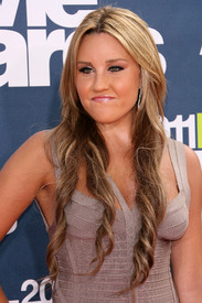 celebrity_paradise.com_Amanda_Bynes_MTV_33.jpg