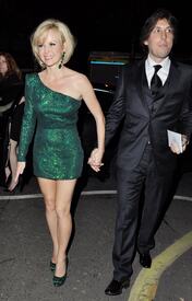 celebrity_paradise.com_TheElder_AmandaHolden2011_06_14_ShrekTheMusicalPressNightAfterParty19.jpg