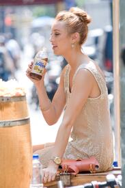 celebrity_paradise.com_TheElder_KCSWhitneyPort2011_06_10_celebrateNationalTeaDayNewYorkCity7.jpg