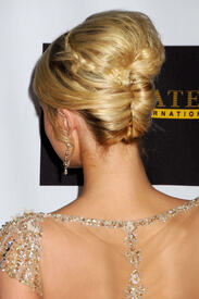 celebrity_paradise.comParisHilton_TheElder_16.jpg