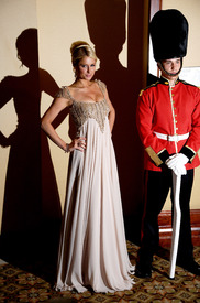celebrity_paradise.comParisHilton_TheElder_24.jpg