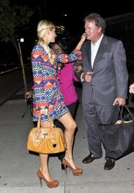 The Hilton Family HasDinner AtBOAInBeverlyHills005.jpg