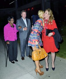 celebrity_paradise.com_TheElder_The_Hiltons23.jpg