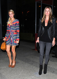 celebrity_paradise.com_TheElder_The_Hiltons35.jpg