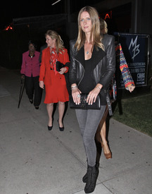celebrity_paradise.com_TheElder_The_Hiltons72.jpg
