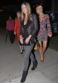 celebrity_paradise.com_TheElder_The_Hiltons73.jpg