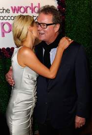 Paris_Hilton_The_World_According_To_Paris_Series_Premiere_064.jpg
