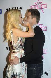 Paris_Hilton_Celebrates_Her_Racing_Team_009.jpg