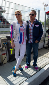 celebrity_paradise.com_TheElder_ParisHilton2011_06_05_beforetheSpanishGrandPrixattheMontmelo37.jpg