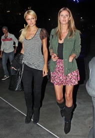 celebrity_paradise.com_TheElder_ParisHilton22.JPG