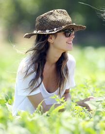 RachelBilson_UnderwoodFamilyFarm_Moorpark_260611_036.jpg