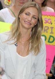 celebrity_paradise.com_TheElder_CameronDiaz2011_06_20_AppearingOnGoodMorningAmericainNY22.jpg