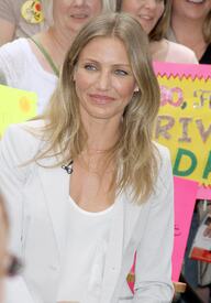 celebrity_paradise.com_TheElder_CameronDiaz2011_06_20_AppearingOnGoodMorningAmericainNY37.jpg