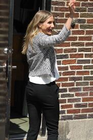 celebrity_paradise.com_TheElder_CameronDiaz2011_06_20_AtLateShowwithDavidLetterman28.jpg