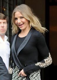 celebrity_paradise.com_TheElder_CameronDiaz2011_06_20_BadTeacherpremiereattheZiegfeldTheatreinNY184.jpg