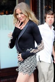 celebrity_paradise.com_TheElder_CameronDiaz2011_06_20_BadTeacherpremiereattheZiegfeldTheatreinNY187.jpg