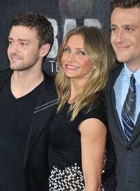 celebrity_paradise.com_TheElder_CameronDiaz2011_06_20_BadTeacherpremiereattheZiegfeldTheatreinNY36.jpg