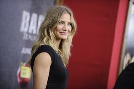 celebrity_paradise.com_TheElder_CameronDiaz2011_06_20_BadTeacherpremiereattheZiegfeldTheatreinNY51.jpg