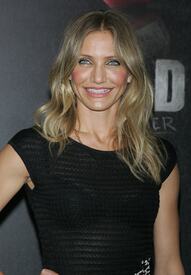 celebrity_paradise.com_TheElder_CameronDiaz2011_06_20_BadTeacherpremiereattheZiegfeldTheatreinNY85.jpg