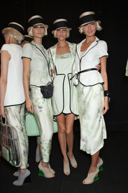 Emporio_Armani_Spring_2012_Backstage_Y1mr_WBx0_PQx.jpg