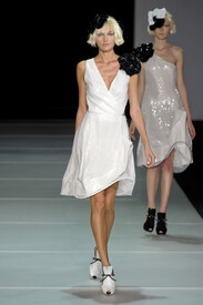 Emporio_Armani_Spring_2012_f-d_X-u8_HCixx.jpg