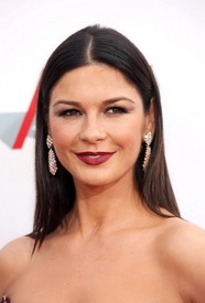 Catherine_Zeta-Jones_001.jpg