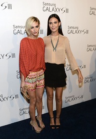 Odette Annable & Ashlee Simpson - Samsung Galaxy S III Launch, LA - 210612_104.jpg