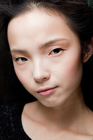 Vanessa_Bruno_Fall_2012_Backstage_k_NFq_NSqm5_Vhx.jpg