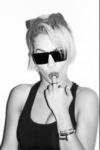 rita-ora-terry-rich-2014 (21).jpg