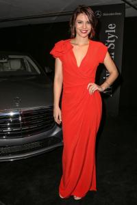 lauren-cohan-at-the-art-of-elysium-s-7th-annual-heaven-gala-in-la_6.jpg