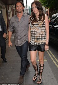 Tamara-Ecclestone-at-the-theatre.aeYgFRENKN3-YAWNUe.jpg