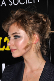 Imogen-Poots.7jYPbYakamW-DToXd4.jpg