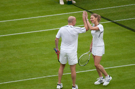 Steffi_Graf_and_Andre_Agassi_(Wimbledon_.jpg