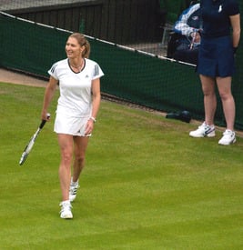 Steffi_Graf_(Wimbledon_2009)_12.jpg