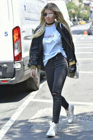 Sofia-Richie-out-in-New-York--02.jpg