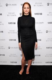 alexis-knapp-at-vanity-fair-and-stuart-weitzman-luncheon-in-west-hollywood-02-26-2016_6.jpg