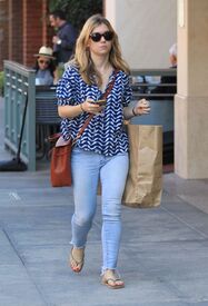 alona-tal-casual-style-shopping-in-beverly-hills-6-15-2016-2.jpg
