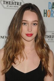 alycia-debnam-carey-at-the-dark-horse-premiere-in-los-angeles-03-30-2016_4.jpg