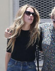 amber-heard-out-and-about-in-los-angeles-06-24-2016_4.jpg