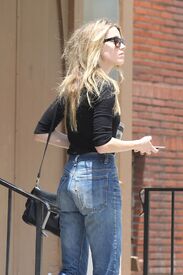 amber-heard-out-and-about-in-los-angeles-06-24-2016_8.jpg