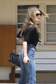 amber-heard-out-and-about-in-los-angeles-06-24-2016_9.jpg