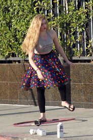 willow-shields-on-the-set-of-dwts-commercial-in-hollywood_3.jpg