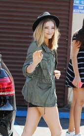 Willow-Shields-at-the-DWTS-Studio--02.jpg