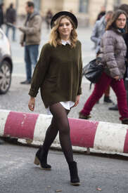 Willow-Shields--Out-and-about-in-Berlin--09.jpg