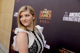 willow-shields-the-hunger-games-mockingjay-part-2-fan-event-in-hollywood-3-20-2016-12.jpg