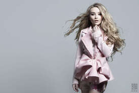 Sabrina-Carpenter--Kode-Magazine-2015--07.jpg