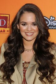 madison-pettis-at-the-lion-guard-return-of-the-roar-premiere-in-burbank-11-14-2015_3.jpg