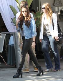 madison-pettis-out-and-abouit-in-los-angeles-04-01-2016_11.jpg